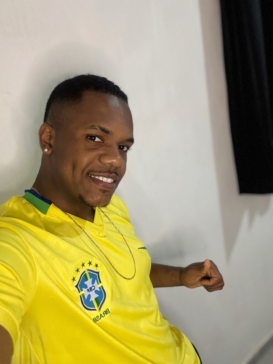 Arthur00fc's tweet photo. Aqui é o brasa🫶🏽🇧🇷 https://t.co/9ggx86lHOB
