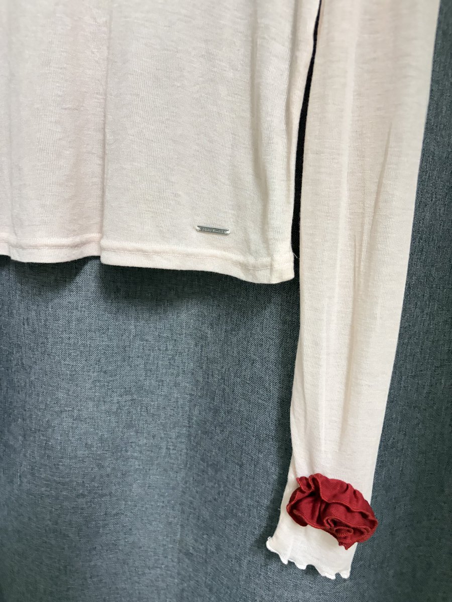 mappppp_112's tweet photo. ส่งต่อเสื้อ Paloy Camellia Top ใส่ครั้งเดียวค่ะ
📌 Size M 320 บาท รวมส่ง #paloy #ส่งต่อเสื้อผ้ามือสองสภาพดี #fashion #เสื้อผ้ามือ2 #เสื้อผ้าสภาพนางฟ้า https://t.co/k1PziXXXCH