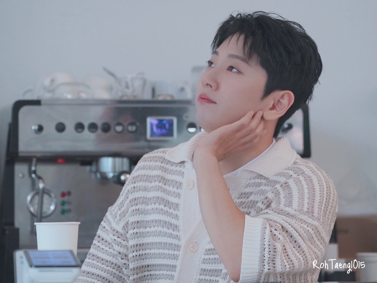 RohTaeng1015's tweet photo. 260614 PREVIEW
HIDDEN 6월 이벤트 Day 1☕️🖤

#노태현 #RohTaeHyun https://t.co/z6ntIyd0Bj