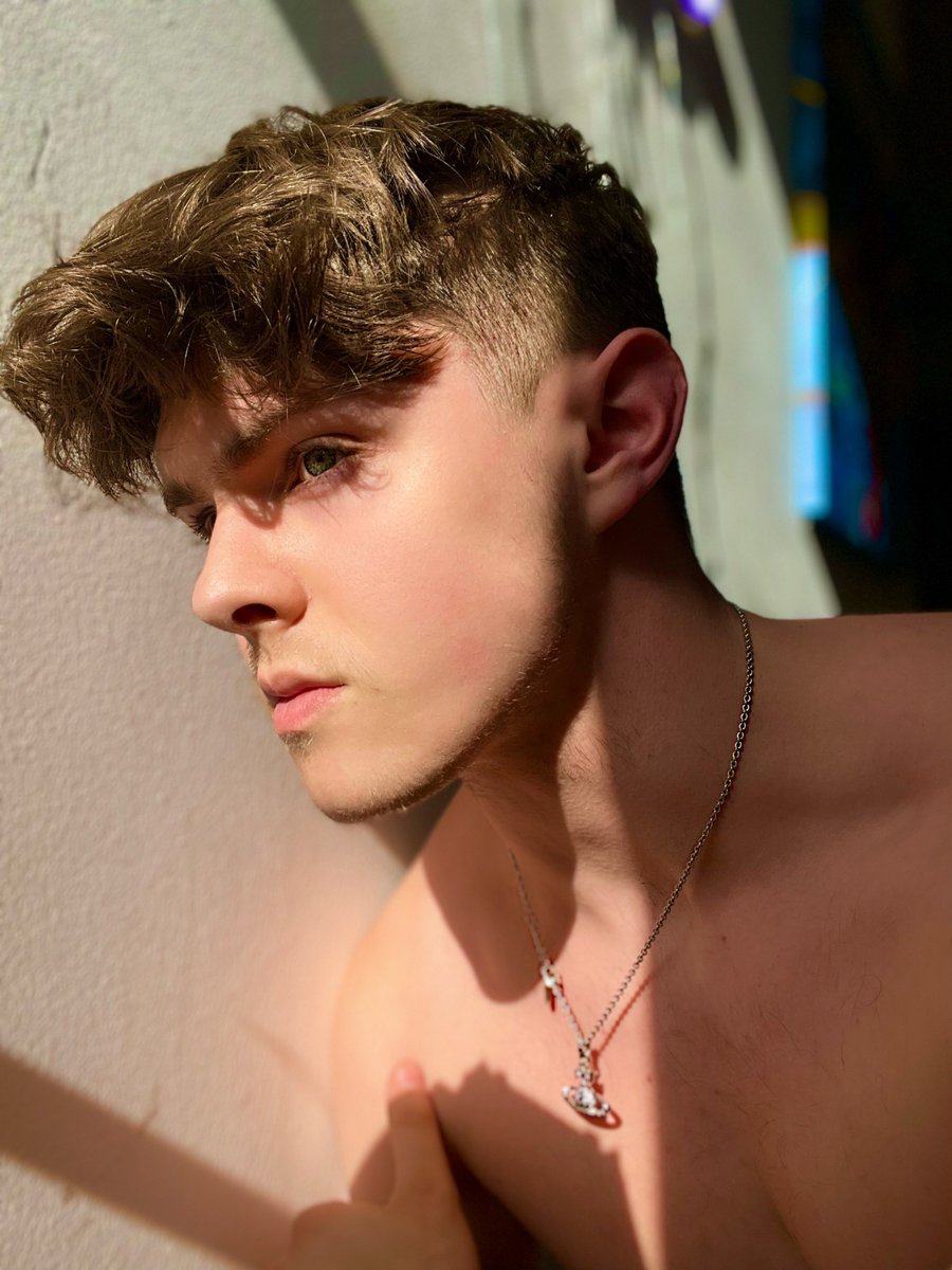 OllieNibs tweet media