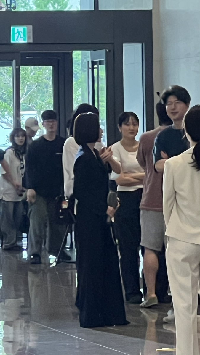 kamlp's tweet photo. 26.06.14 Park Min Young and Go Soo was spotted filming 'Nine to Six' at Airport last month 

#박민영 #parkminyoung #朴敏英 #パクミニョン #NinetoSix
#나인투식스 https://t.co/5Q82wvXQ9l