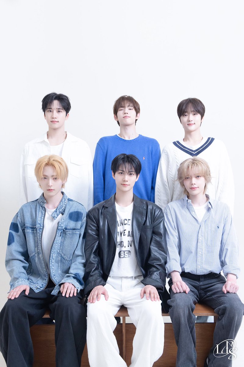 FALLINXJW's tweet photo. #루네이트 #LUN8 3RD ANNIVERSARY ♥ https://t.co/pdViyomrM5