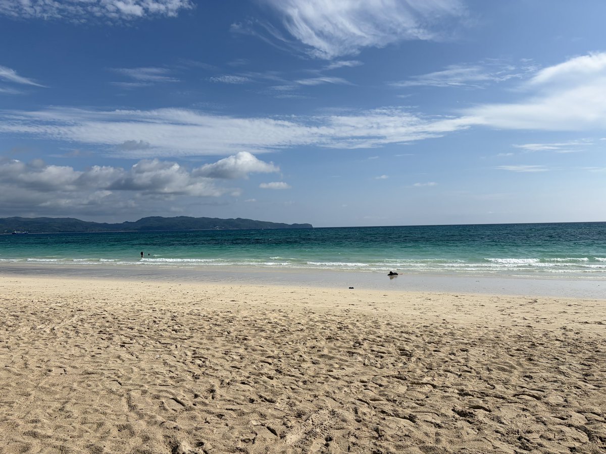 cellblocksoul's tweet photo. Out in paradise ❤️ https://t.co/v3ggBETR12