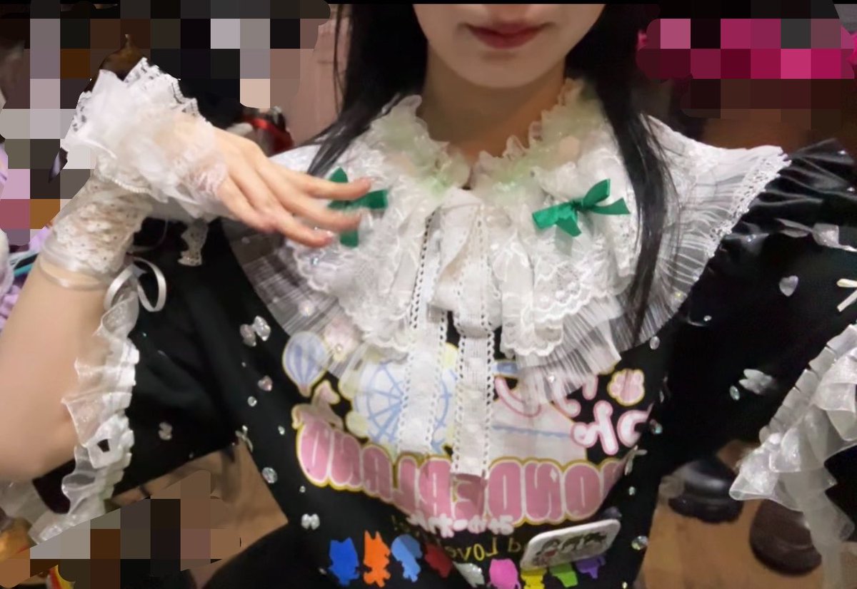 devi_yomi's tweet photo. アンコールはTシャツをアレンジ🤍
フリフリたく���んつけて
とってもキュートにした- ̗̀ ꪔ̤̥ꪔ̤̮ꪔ̤̫  ̖́-

もっとしっかり写真撮ればよかった〜！！！ https://t.co/TOyZ7HTAGY