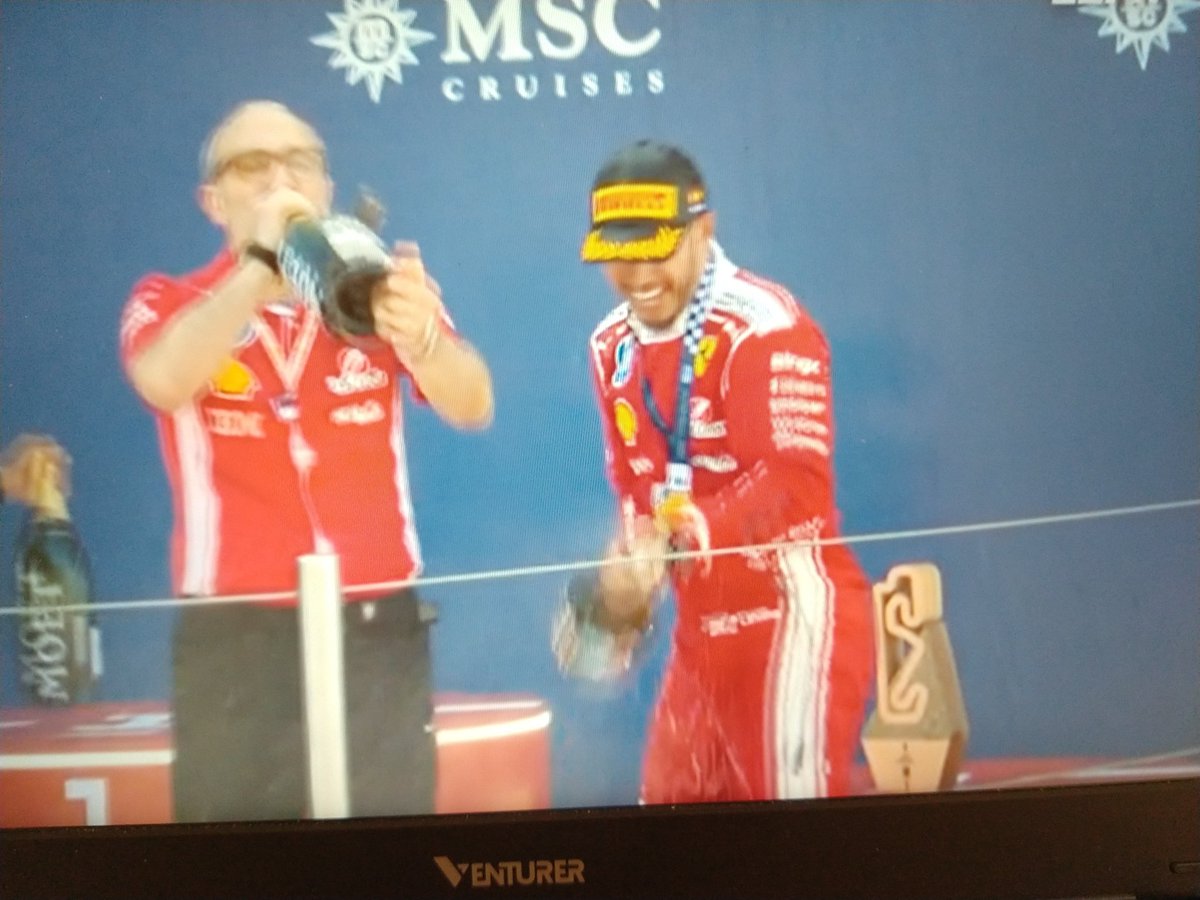 MariaMiel2's tweet photo. #Ferrari #Hamilton #Formula1 #Barcelona
#Ferrari🏆 ❤️‍🔥💖🇮🇹 https://t.co/gi3AyKxBw2