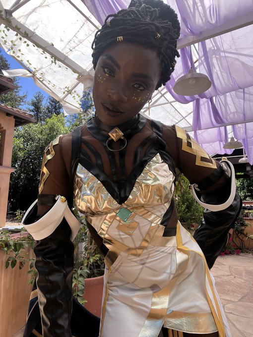 Ana Fuckin Foxxx - 2 pic. ✨So it’s true. I’m a Queen. Thank you @cosplayground_ and @vrcosplayx for stepping outside of the box with me. ✨ https://t.co/DJUQC4FgpD