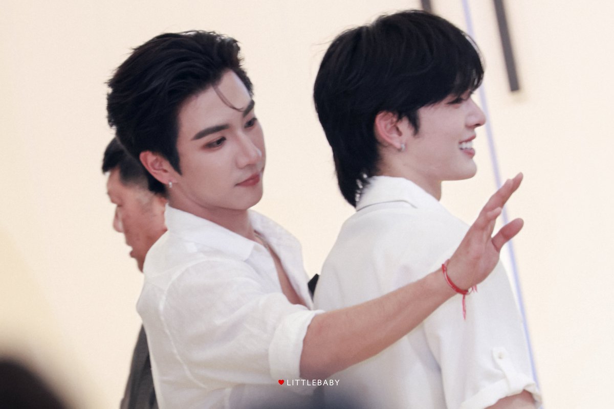 Mylittlebaby___'s tweet photo. ขอกอดหน่อยได้ม้ายยยย ~~

PERTHSANTA SUN SHIELD ON

#CeraVeSunClubxPerthSanta
˚ ༘ ♡ ꒰ #เพิร์ธแซนต้า : #PerthSanta ꒱ https://t.co/MR9AT6SAwc