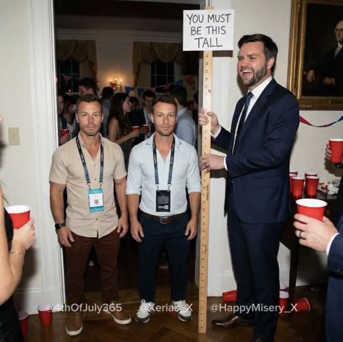 ElYankeeMX's tweet photo. @krassenstein Awesome, stay in Europe you needle nose dick. The original, the one &amp; only Russian colluder @krassenstein You conned &amp; swindled Americans out of their money. You &amp; your POS brother @EdKrassen colluded with Russians, you were busted &amp; fined. How you avoided jail is a mystery 🍆💦 https://t.co/dlimKPftWP