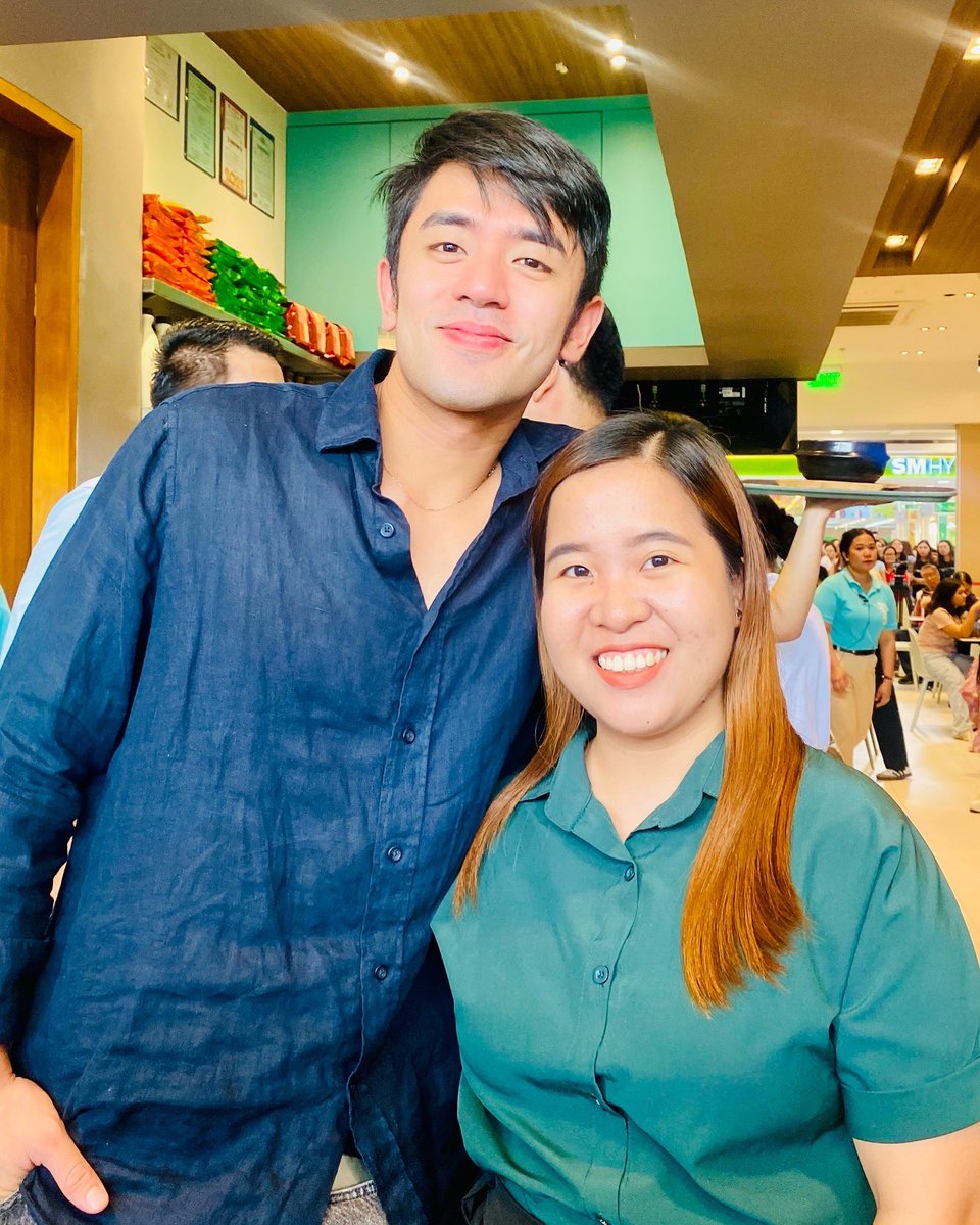 katchrizeeee's tweet photo. Advance Happy Birthday, David naming mahal! 💙🥳 Mauna na akong bumati para hindi matabunan bukas. Hahaha. Love youuu! Good night. See you sooooon. Promise, papakita na ako. 😂 Enjoy your day tomorrow! 🥰  Penge shanghaiiii @davidlicauco https://t.co/zQ4NkxKF3M