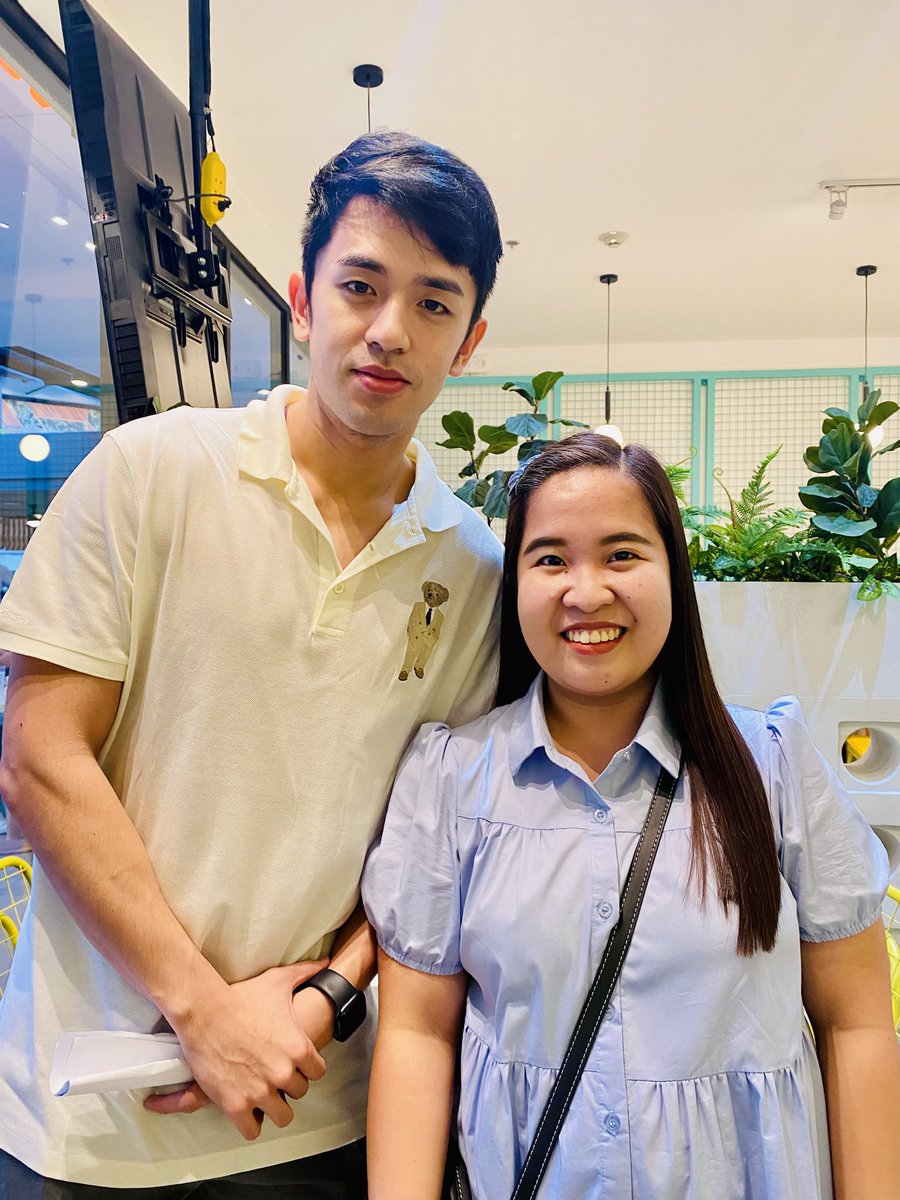 katchrizeeee's tweet photo. Advance Happy Birthday, David naming mahal! 💙🥳 Mauna na akong bumati para hindi matabunan bukas. Hahaha. Love youuu! Good night. See you sooooon. Promise, papakita na ako. 😂 Enjoy your day tomorrow! 🥰  Penge shanghaiiii @davidlicauco https://t.co/zQ4NkxKF3M