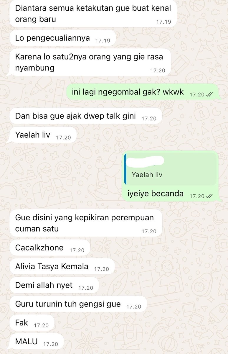 cacalkzone's tweet photo. satu2nya mantan yang masi temenan sama gua, should we try again? HAHAHAHA https://t.co/jYbiu34NW8