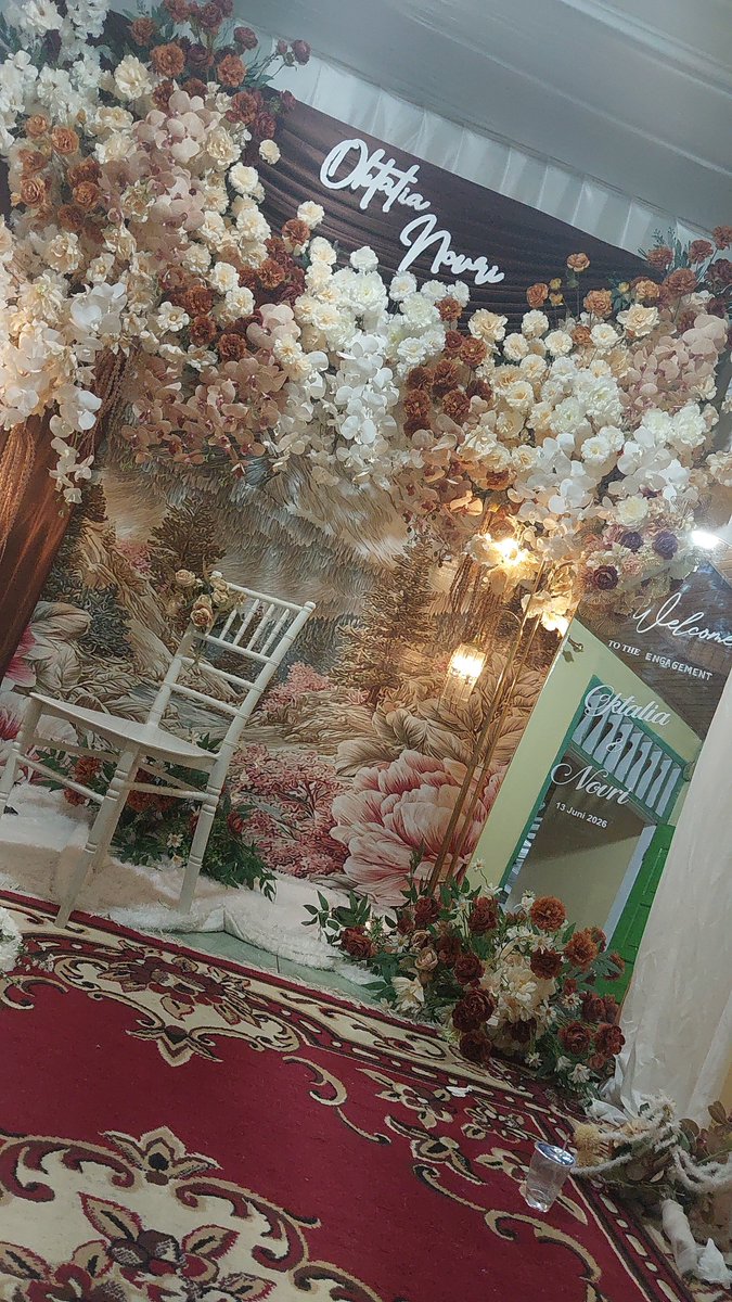 ok_trimaa's tweet photo. Bangku kosong https://t.co/S8iuYO9zfj