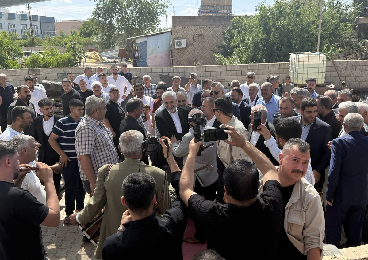 GalipEnsarioglu's tweet photo. Derik’te kıymetli dostum Ahmet Yavuz’un kirveliğini üstlenmekten büyük mutluluk duyduğum torunu Mehmet Galip’in sünnet mevlidine katıldık.

Rabbim Mehmet Galip evladımızın yolunu, bahtını açık eylesin; ailesiyle birlikte sağlık ve huzur dolu nice güzel günlerini görmeyi nasip etsin inşallah.