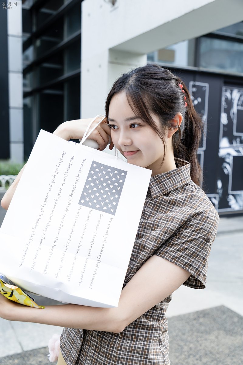 SZTpic___'s tweet photo. 260614 슬립노모어 퇴근길
한세인 배우님
아기토끼🐰 https://t.co/qpxCuTgAsK