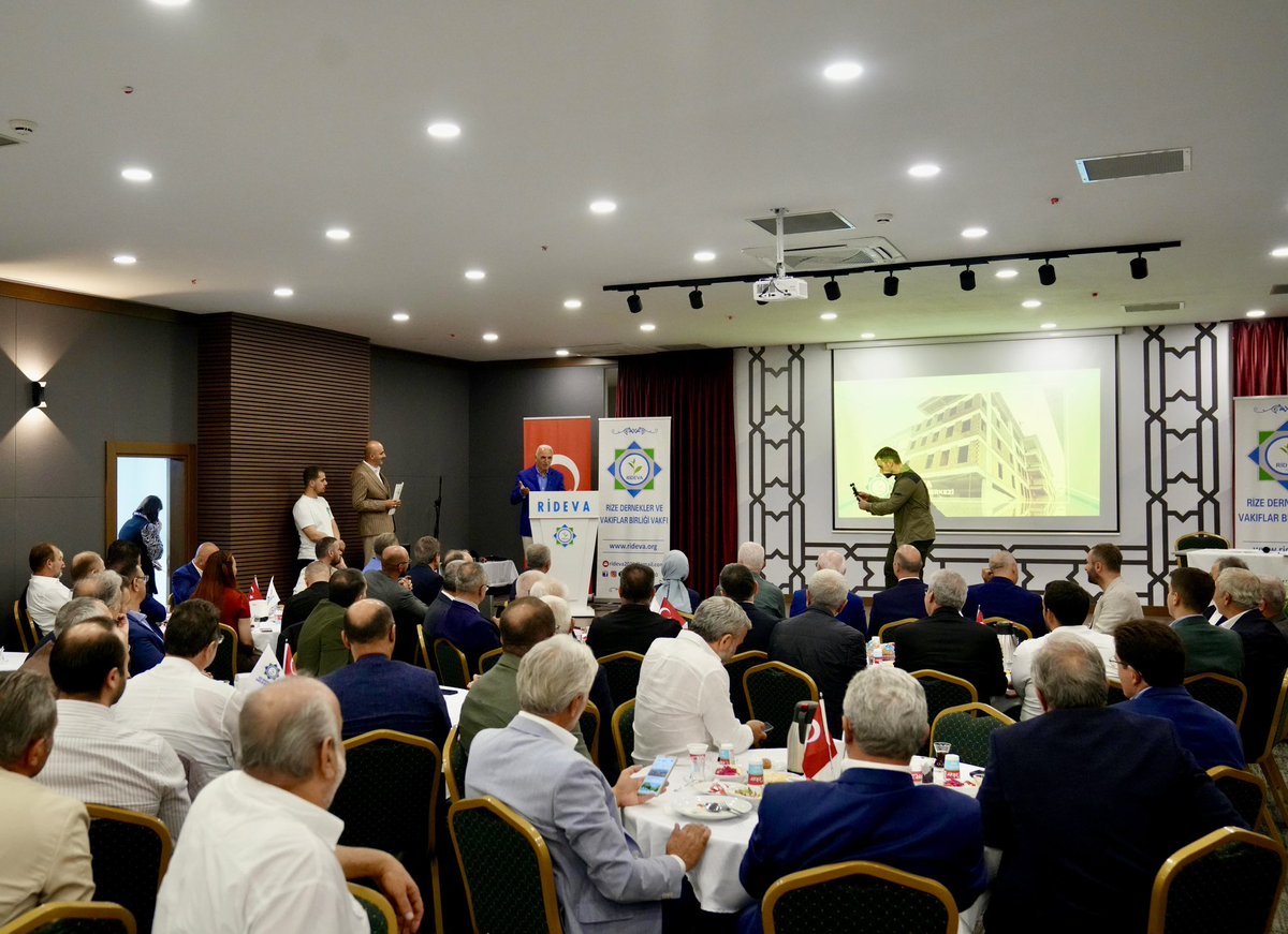 ismetyildirimtr's tweet photo. Rize Dernekler ve Vakıflar Birliği Vakfı (RİDEVA) Mütevelli Heyet Toplantısı’nda kıymetli hemşehrilerimizle bir araya geldik.

Birlik ve beraberliğimizi pekiştiren bu güzel buluşmaya vesile olan RİDEVA Başkanımız Recep Albayrak’a, yönetimine ve emeği geçen tüm hemşehrilerimize gönülden teşekkür ediyorum.