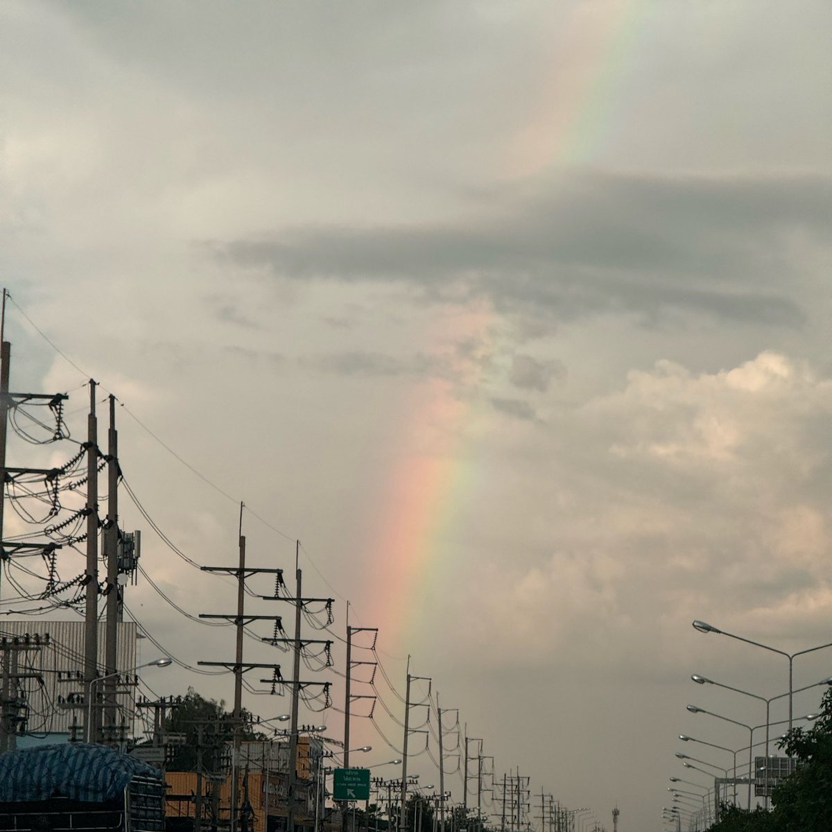 __mabppon's tweet photo. ประเทดนะคอนปะถม 💘 🌈 🌧️ https://t.co/V40GQLFLNV