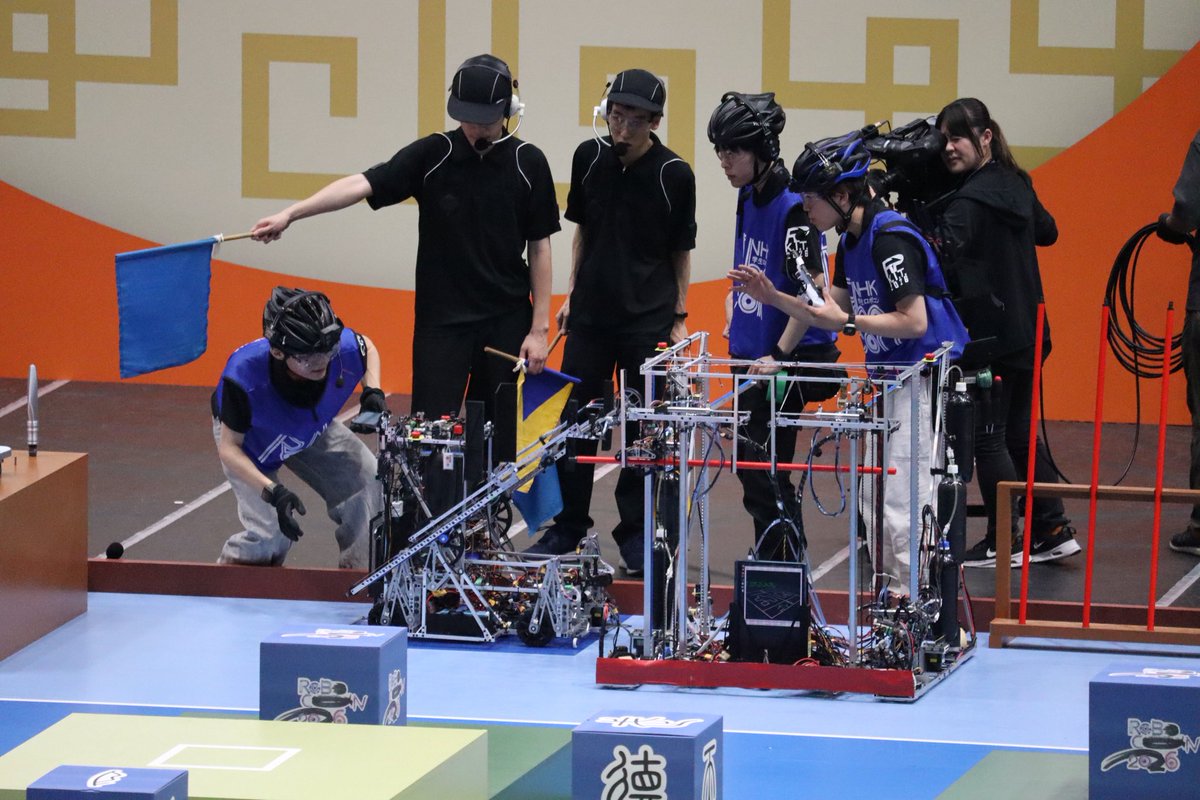 yumerobopro's tweet photo. NHK学生ロボコン2026が終了しました！

予選リーグでは1勝、Vゴールを達成しました。
惜しくも準々決勝では東京大学に敗れ、本大会はベスト8という結果となりましたが、アイデア賞をいただきました。

皆さま沢山のご声援いただき、ありがとうございました。
#学生ロボコン
#今日のロボプロ https://t.co/iGQbklNXnI