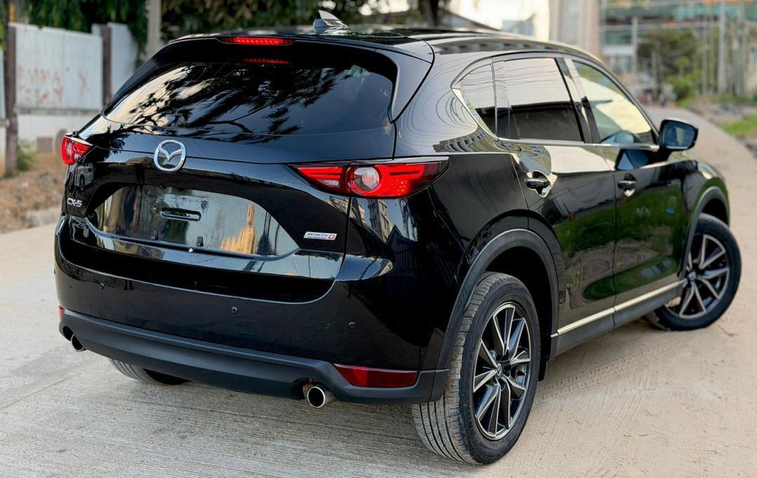 Nkya_motors's tweet photo. Mazda CX-5 
Year of manufacture 2018
Full options 
Open sun roof 
Sport rims 
Parking sensors 
360 camera 
Leather seats 
Cc2200
Diesel ⛽️ 
Steering options 
Clean condition 
New Tyres 
Price 48,900,000/=
Plus Registration 

Call 0656522799

Kindly repost it🙏 https://t.co/lwqQCiBsyX