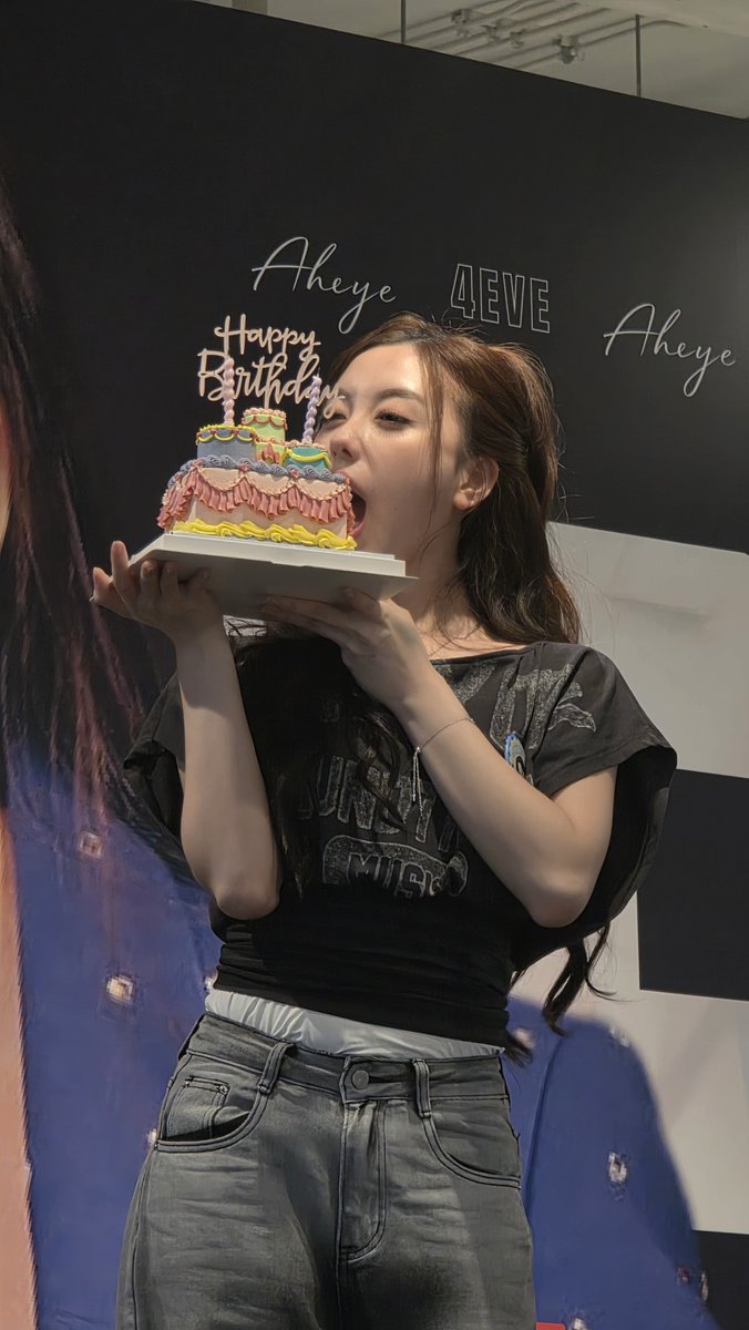 premenrd's tweet photo. ได้เติมอ๊ะอ้วมเต็มปอดน่ารักมากเลยง่ะ มีกำลังใจในการใช้ชีวิตต่อแระ - ขอให้อ๊ะอายมีแต่ความสุข อยู่กับฟอร์อายไออุ่นไปนาน ๆ นะคะ ><

#21stAheyeFestProject
#Aheye4EVE https://t.co/3pgFwbGQTZ