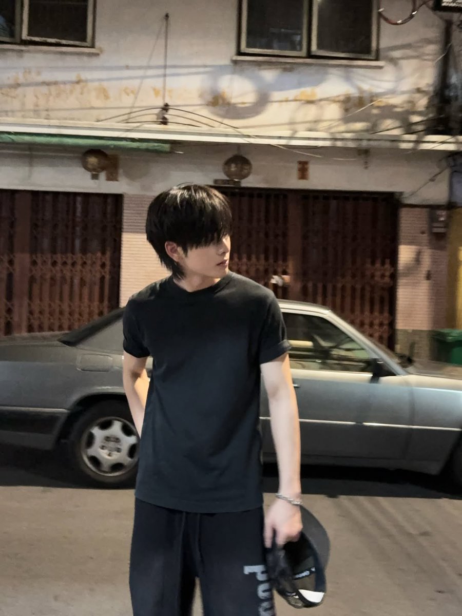 perthsanta_br's tweet photo. 📸Santa ✧༺ ig post
🔗 https://t.co/KRQZHCmWS4
//como pode estar tão lindo desse jeito? 😮
#PerthSanta
#เพิร์ธแซนต้า
#PerthTanapon #Santapp
#LittleDevils https://t.co/0ZNP3u4FNL