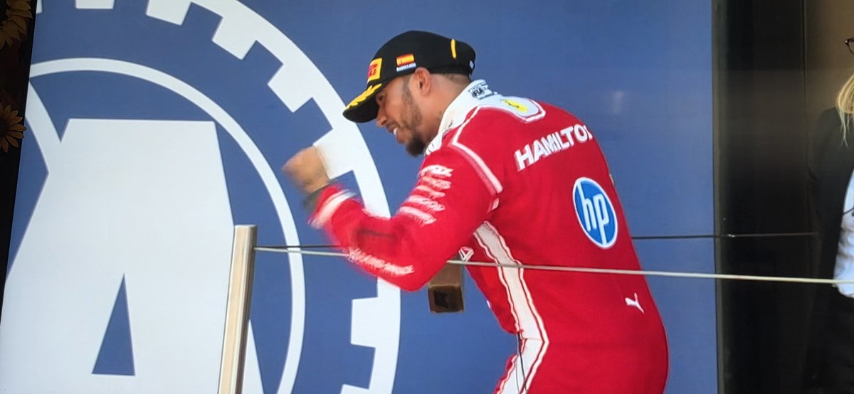 IngChiofalo's tweet photo. 106 @LewisHamilton 
IL VERO GRANDE CAMPIONE IN @ScuderiaFerrari 
Grazie Lewis...
Chi lo avrebbe mai detto da tifoso @MercedesAMGF1 , sentire una emozione e così!
E adesso, volete puntare al mondiale?
Puntate sul SOLO CAMPIONE che abbia vestito la tuta rossa da 20 anni ad oggi. https://t.co/2Ur50HYOg1