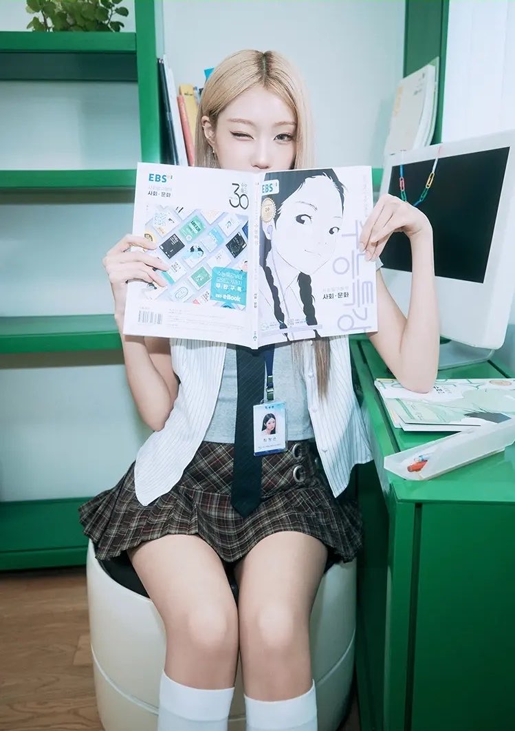 JJim_84's tweet photo. 아잠시만…………………..
교복쩡 ㅈㄴ좋아  정은선배… https://t.co/HSejxg11En