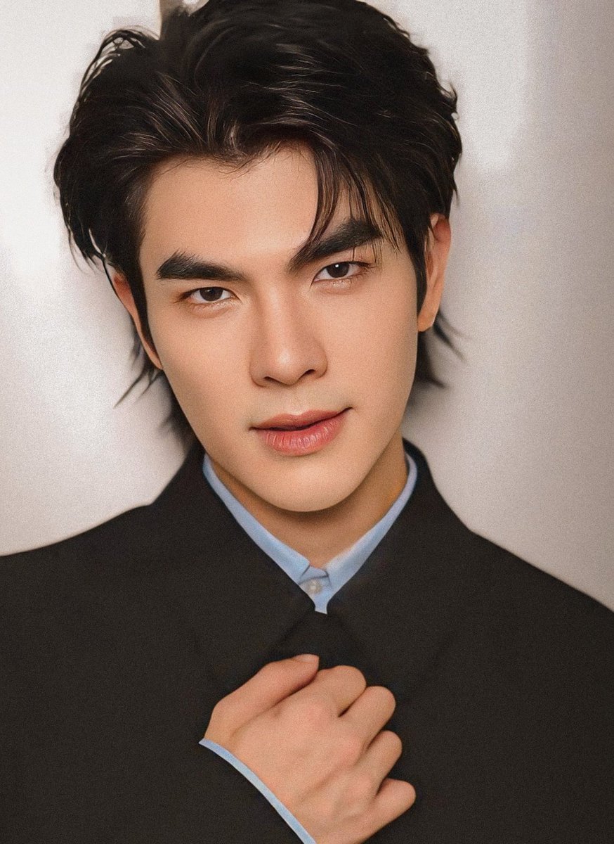 bowpuff_beaubo's tweet photo. พี่มาย🌹💚                                     มุมาย🧒🏻🫶🏻

#MilePhakphum    
@milephakphum https://t.co/2O36vijclJ