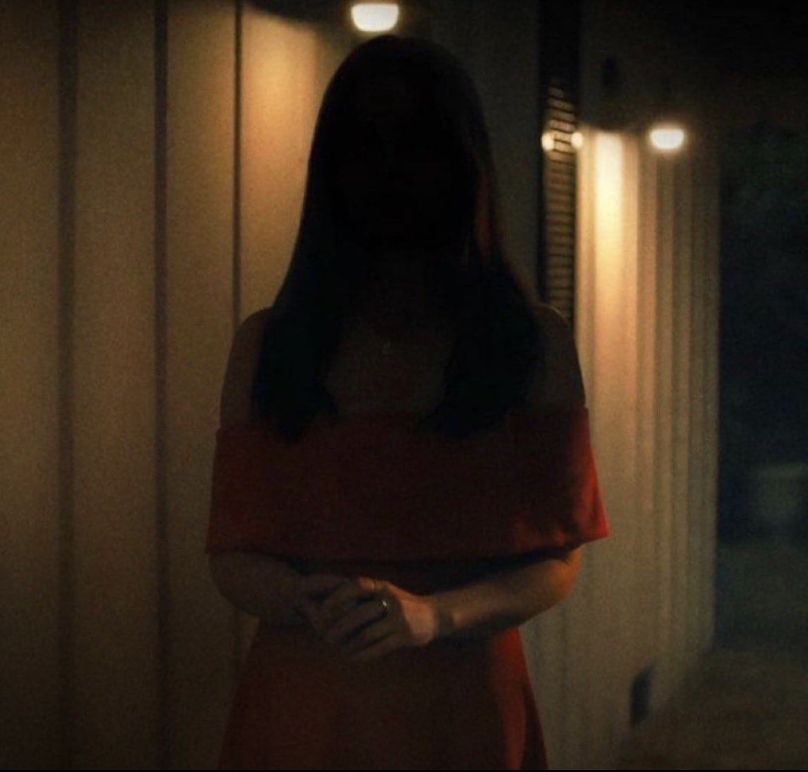 AdnaanJnr's tweet photo. The use of shadows and lighting in Obsession was exceptional https://t.co/ZK2sgBsdrn
