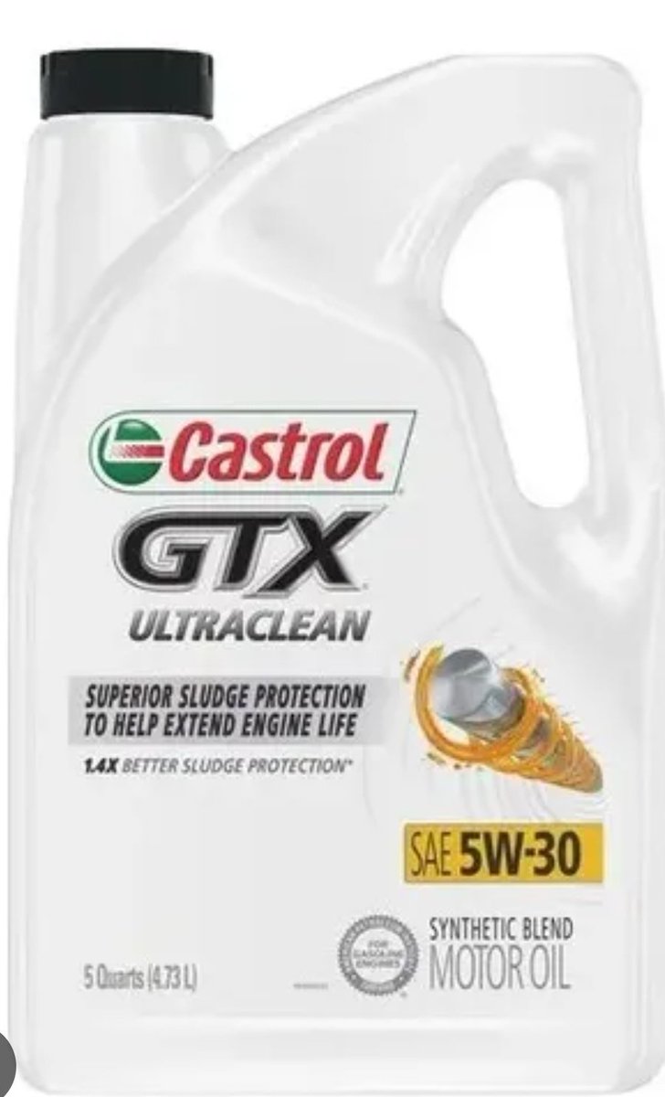 MChainie's tweet photo. A mí no me digan, este tipo de baña con shampoo , Castrol GTX. https://t.co/SQEK3tolvP