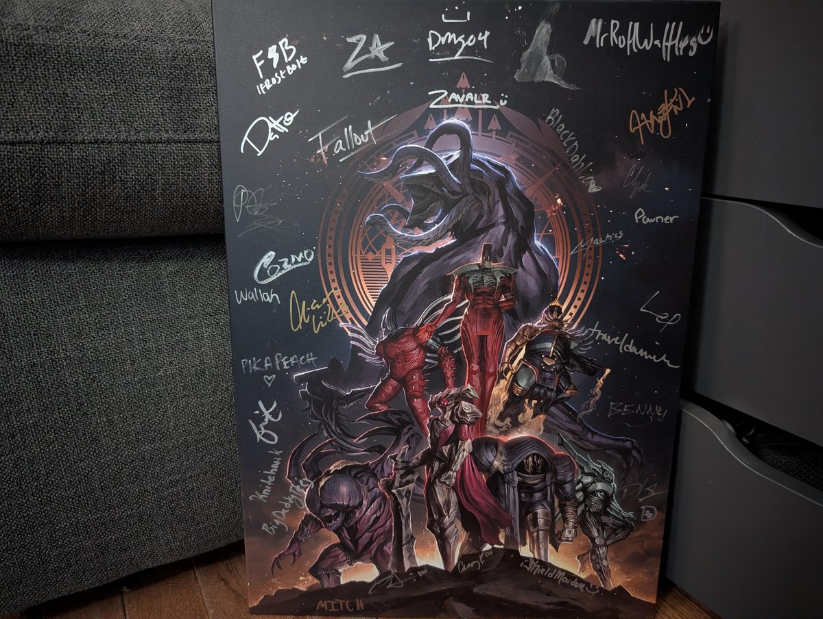 falloutplays's tweet photo. PANTHEON CARRIES TODAY GET IN HERE.  ALSO TODAY IS THE ONLY DAY YOU CAN MAKE 'BIRTHDAY' COMMENTS.  ALSO X7 POINT GEN TODAY!  PANTHEON POSTER STILL UP FOR GRABS ❤️
🔴https://t.co/Q6yUIunBw0 https://t.co/hJLjYmGq1Y