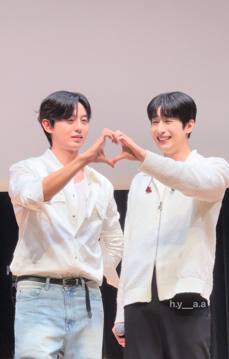 _haruharuspring's tweet photo. 2026.06.13 TOKYO SPECIAL FANMEETING KICK&amp;SOUL

笑顔たくさん見られて幸せだったな☺️
2人とも目線が温かくて優しくて幸せ空間だった☺︎

웃는 모습을 많이 볼 수 있어서 힐링☺️
두 분 다 눈빛이 따뜻하고 다정했고 너무 행복한시간이었다☺︎

#한승우 #이지훈 #HANSEUNGWOO #ハンスンウ https://t.co/SnCTuve3n1