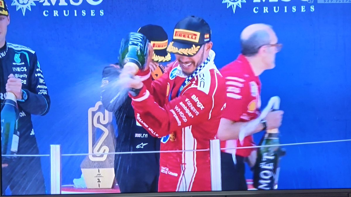 fs_1129's tweet photo. ルマン24hも見たかったけどハミルトン勝ったから良し！

#f1jp 
#ルマン24h https://t.co/tVBvLcPftY