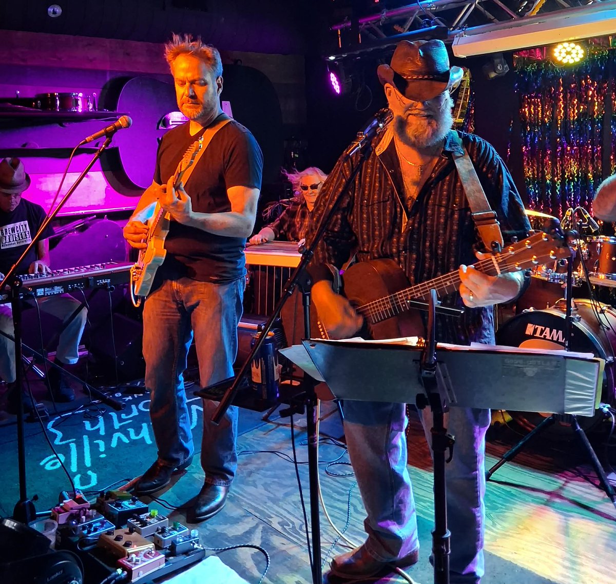 GodsOutlaw's tweet photo. Heck of a Friday night #NashvilleNorth https://t.co/rDTgQyUFQk