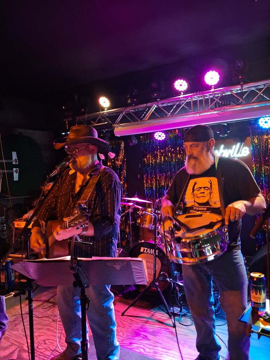 GodsOutlaw's tweet photo. Heck of a Friday night #NashvilleNorth https://t.co/rDTgQyUFQk
