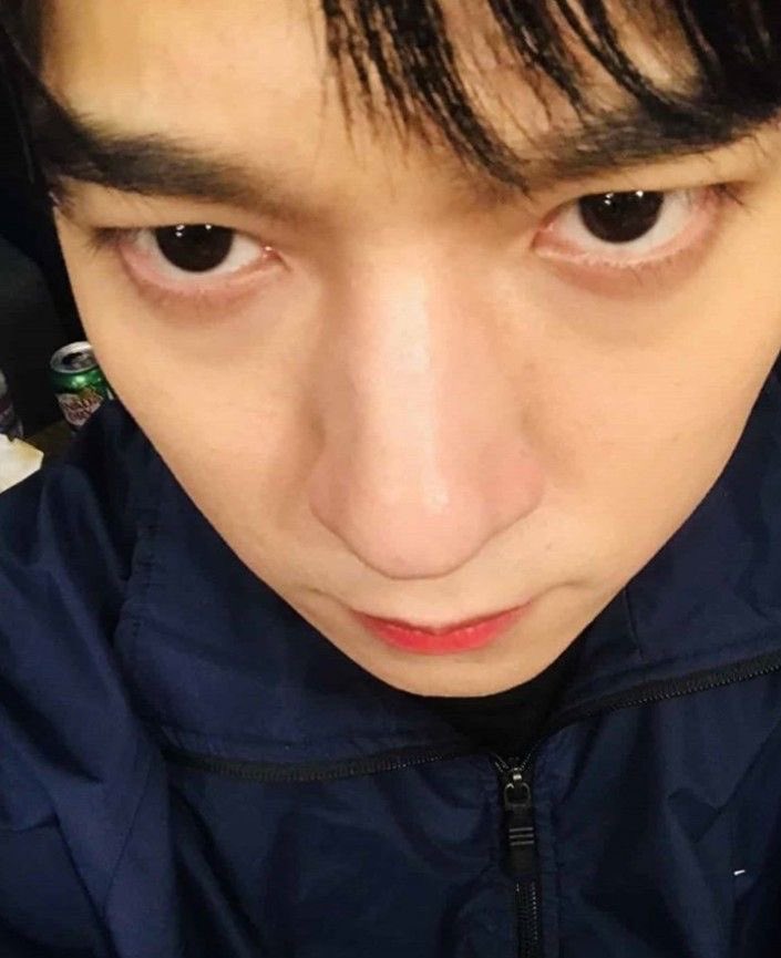 0k____salt's tweet photo. 니가먼저잘못햇잖아........
니? 여기니가어딨어 https://t.co/DFVZSxX8B0