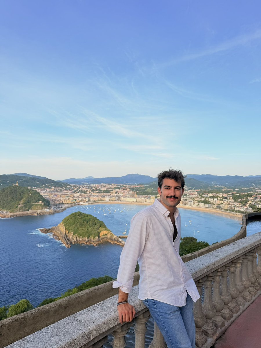 edusncz_'s tweet photo. pequeña escapadita a Donosti (y un congreso de por medio) https://t.co/VHzldW4X3v