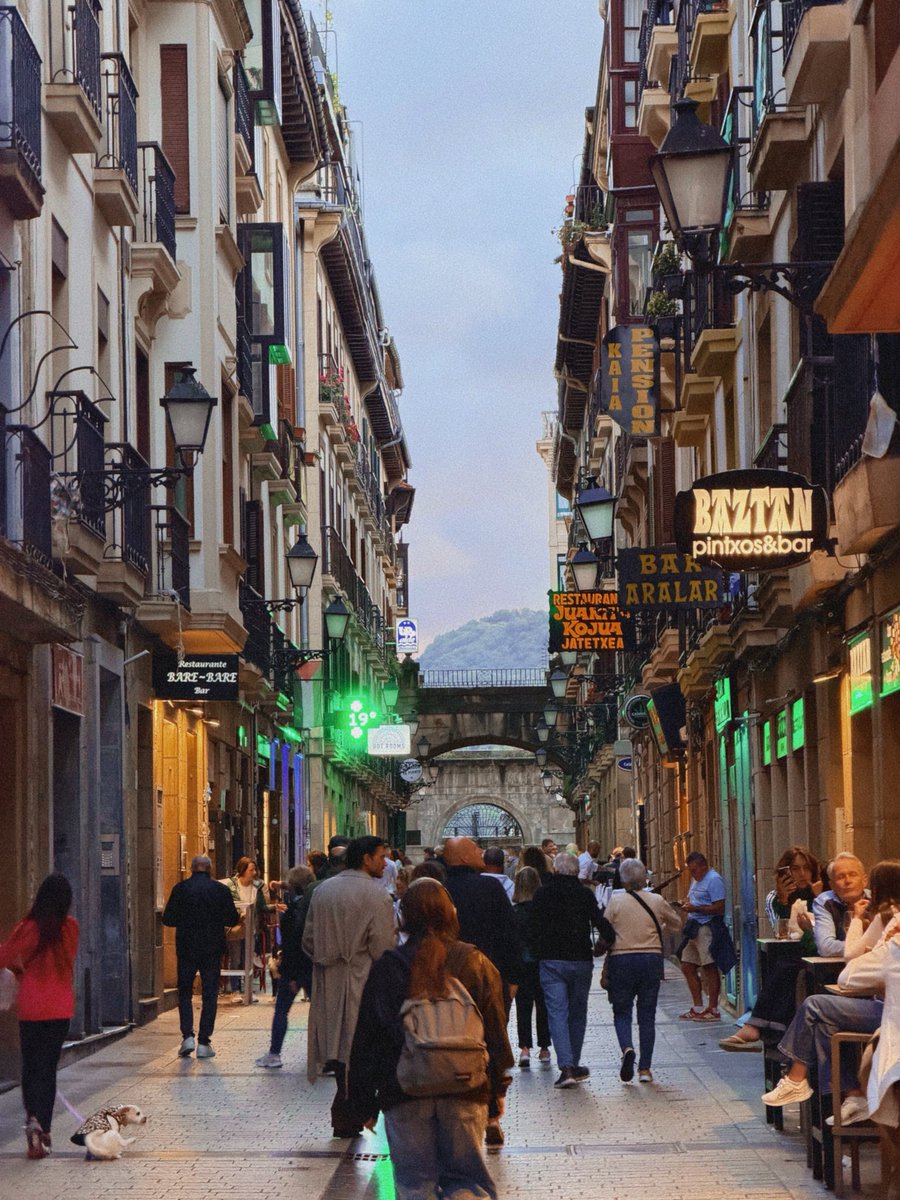edusncz_'s tweet photo. pequeña escapadita a Donosti (y un congreso de por medio) https://t.co/VHzldW4X3v