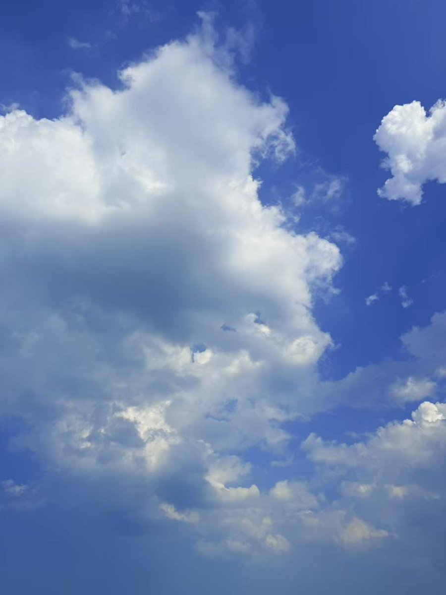 YAY6_9's tweet photo. ☁️ https://t.co/7aaprxmDxu