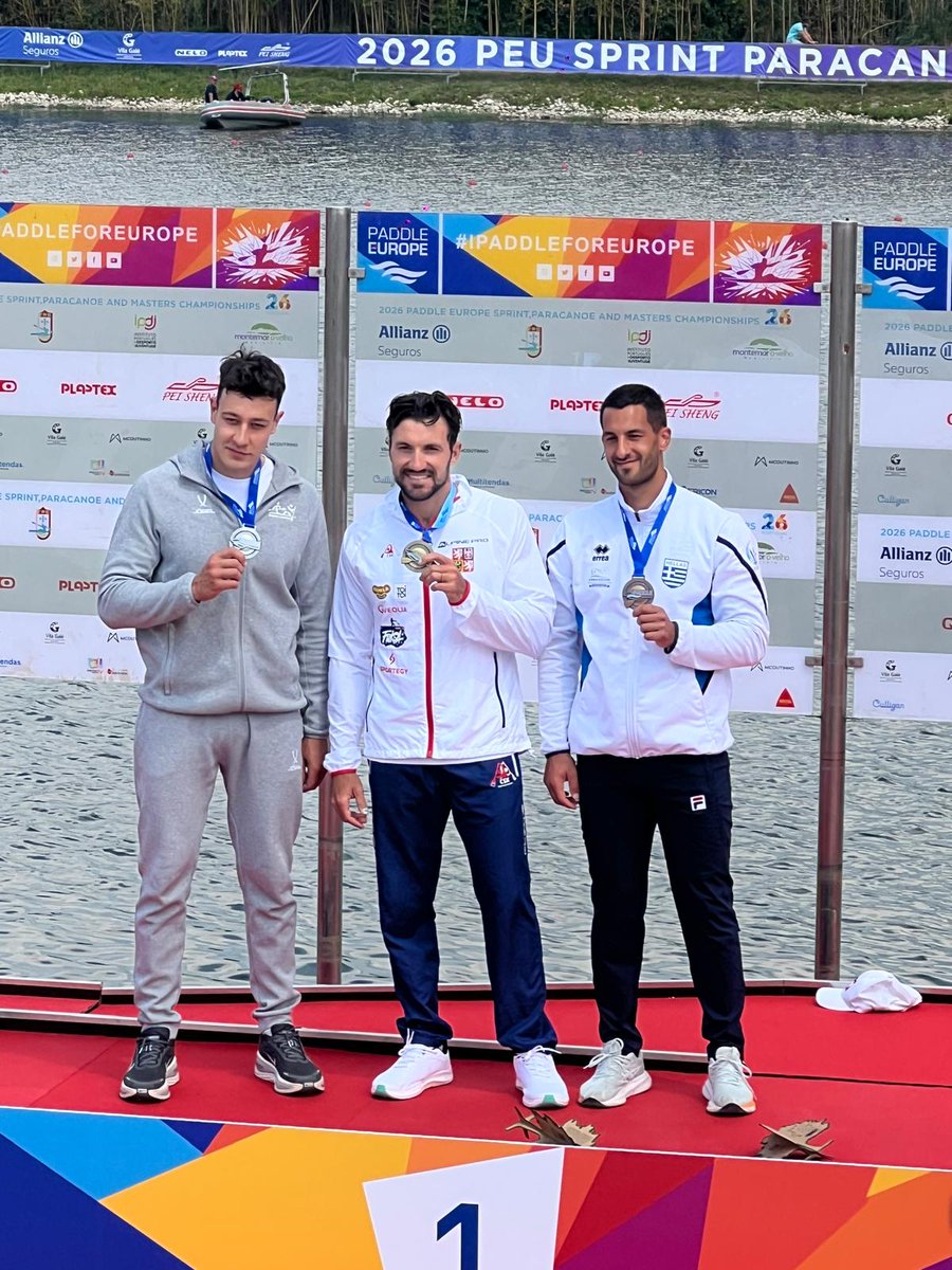 HellenicOlympic's tweet photo. 🥉Φωτογραφίες από την κατάκτηση του δεύτερου χάλκινου μεταλλίου από τον Στέφανο Δημόπουλο στο Ευρωπαϊκό Πρωτάθλημα κάνοε καγιάκ, αυτή τη φορά στον αγώνα των 500μ.
#bronze #TeamHellas #Canoe #RoadtoLosAngeles2028 https://t.co/Px3njvGuVH