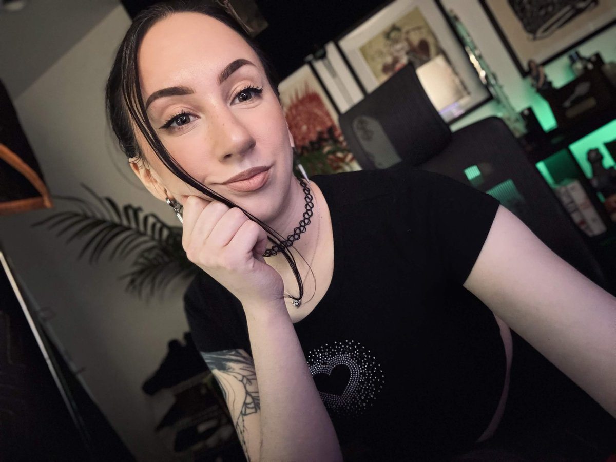 KatLink's tweet photo. Going to be on GDQ tomorrow showcasing RE9 :D

mega speedrun derust today!

✖️ https://t.co/6Psm9aOUQN https://t.co/OtMsimmwNB