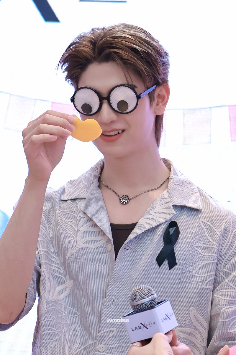 twoninetmk's tweet photo. (260614)

แว่นใหม่ถูกใจมั้ยยย 

LABXSKIN WITH TMK
#LABXxThomasKong
#tthomastc https://t.co/jdESRnTP9E