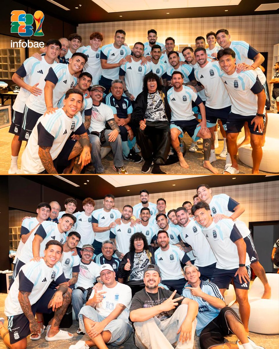 infobae's tweet photo. EL MANDAMÁS CON LA SCALONETA ⚽️🎶

📸 La foto de la Selección Argentina junto a la Mona Jiménez y Un Poco de Ruido en Kansas City. https://t.co/9DEO5MHEBP