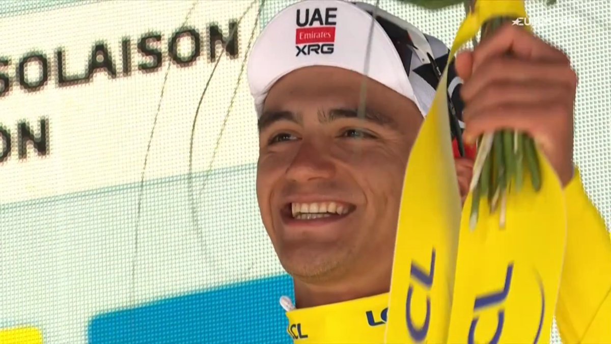 faustocoppi60's tweet photo. Isaac del Toro became the first Mexican rider to win Dauphine/Tour Auvergne Rhone Alpes. 💛🇲🇽

#TourAuvergneRhoneAlpes https://t.co/vbWtb4wUdr