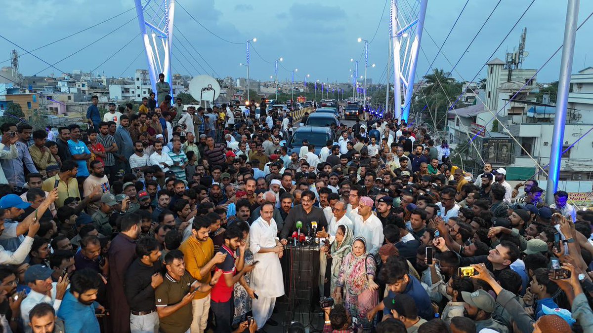 murtazawahab1's tweet photo. It actually is the People’s Party 🙌 CM Sindh inaugurated the new Azeempura Flyover in Shah Faisal Colony 🙏 https://t.co/TXkg9PTpyg