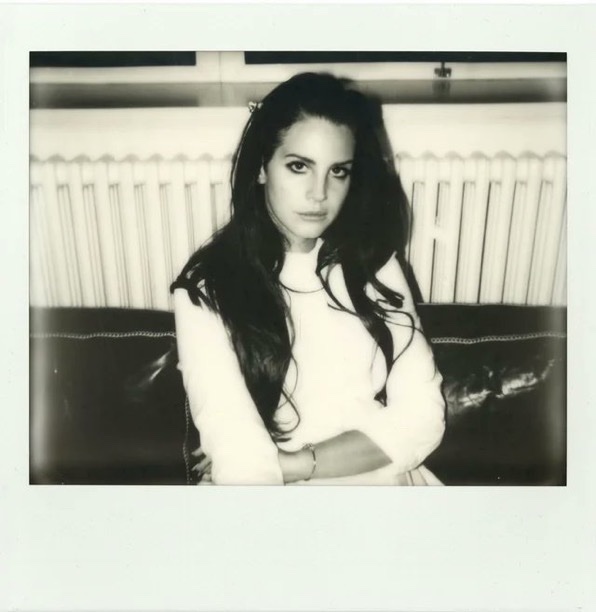 LanaDReyOnline's tweet photo. Polaroid photos of Lana Del Rey backstage in Berlin (2014) https://t.co/1sBQK1Y8Qn