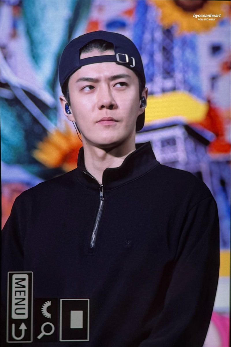 byoceanheart's tweet photo. 260614 EXhOrizon in Hong Kong Day2

🐥

#세훈 #오세훈 #엑소 
#SEHUN #EXO https://t.co/L72Eb1FBvM