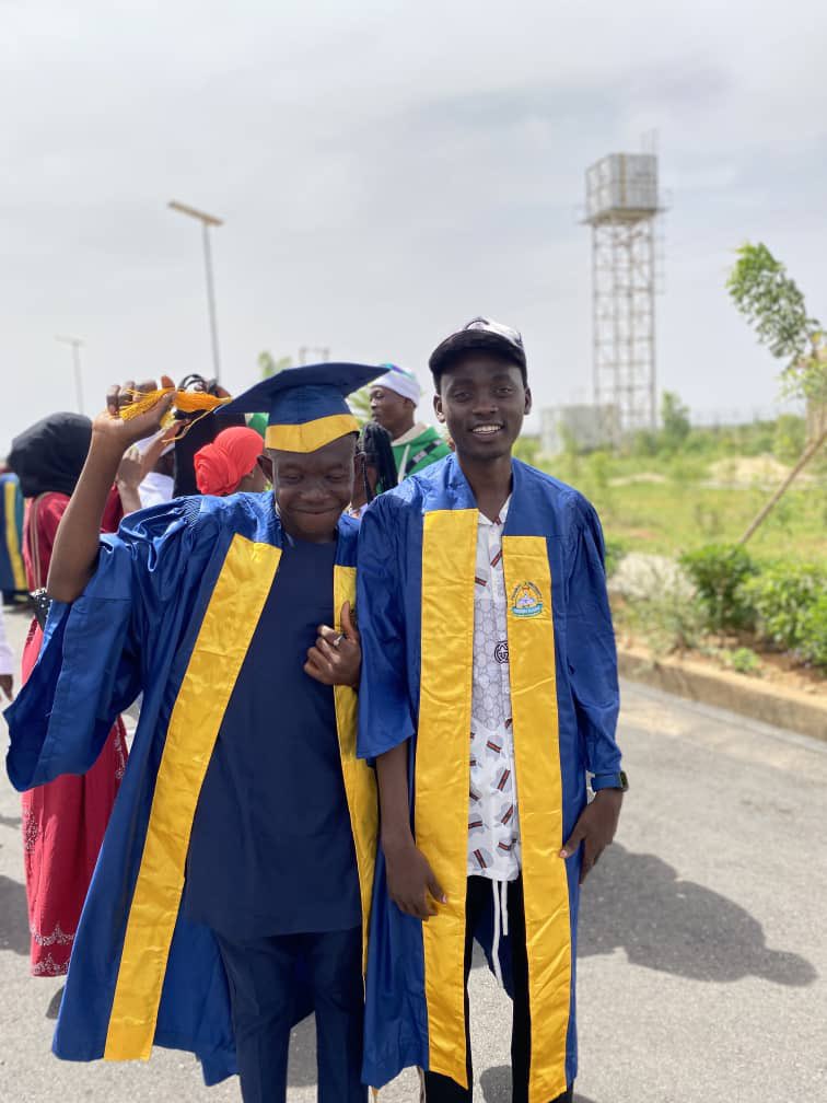 just_amigo1's tweet photo. The journey will soon be over in 3 months timeโฆ
For all finalist as today is Sunday I pray you will all graduate and be call 2k26.
#graduation2026 #2k26 #finalyear #EngineerAnOutcome
@_aanuade my inspiration. https://t.co/igO8S0XKkS