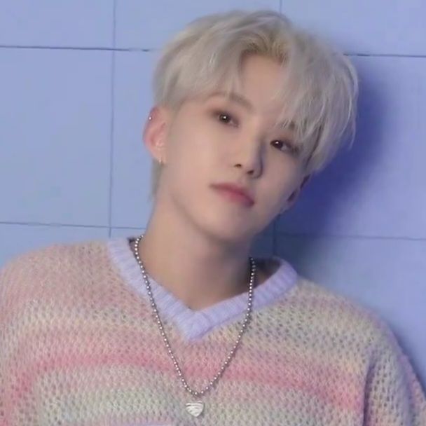 예브 tweet media