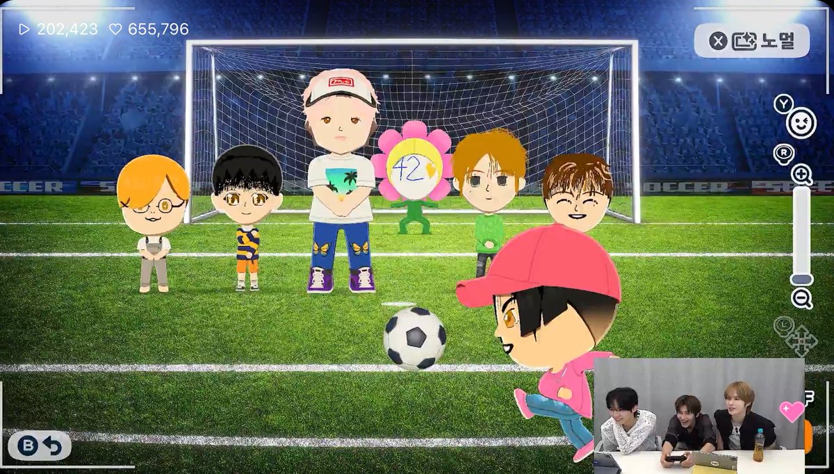 247ws_'s tweet photo. 私もとぅあすたちなでなでしまくりたい🙂‍↕️
サッカーの集合写真も良いしパントズでハワイ旅行行ってて神だった https://t.co/k99RJvvOMN