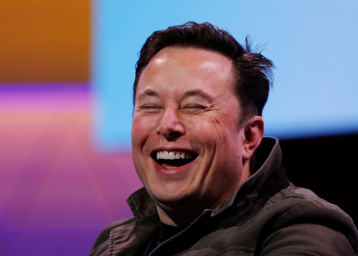 Gustavramski_'s tweet photo. O pobre d direita achando q Elon Musk tornou-se trilionário por causa do "esforço d seu trabalho”🤦🏻‍♂️ https://t.co/ub7vyBiW3j